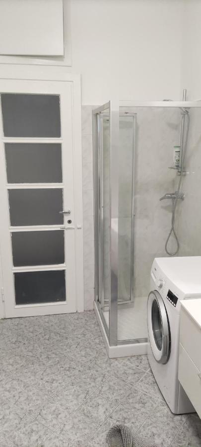 Melaverdeflat Milano Porta Venezia-Dateo Metro 4 * Milão