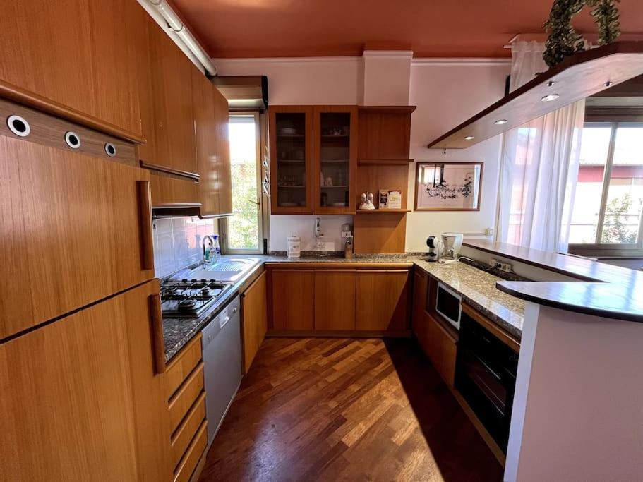 - Magistretti. Ampio Bilocale Apartment *