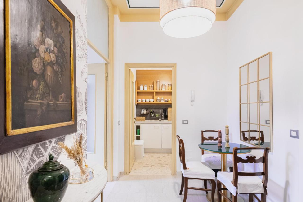 Apartamento Easylife - Dimora Di Classe In Zona Conciliazione Milão