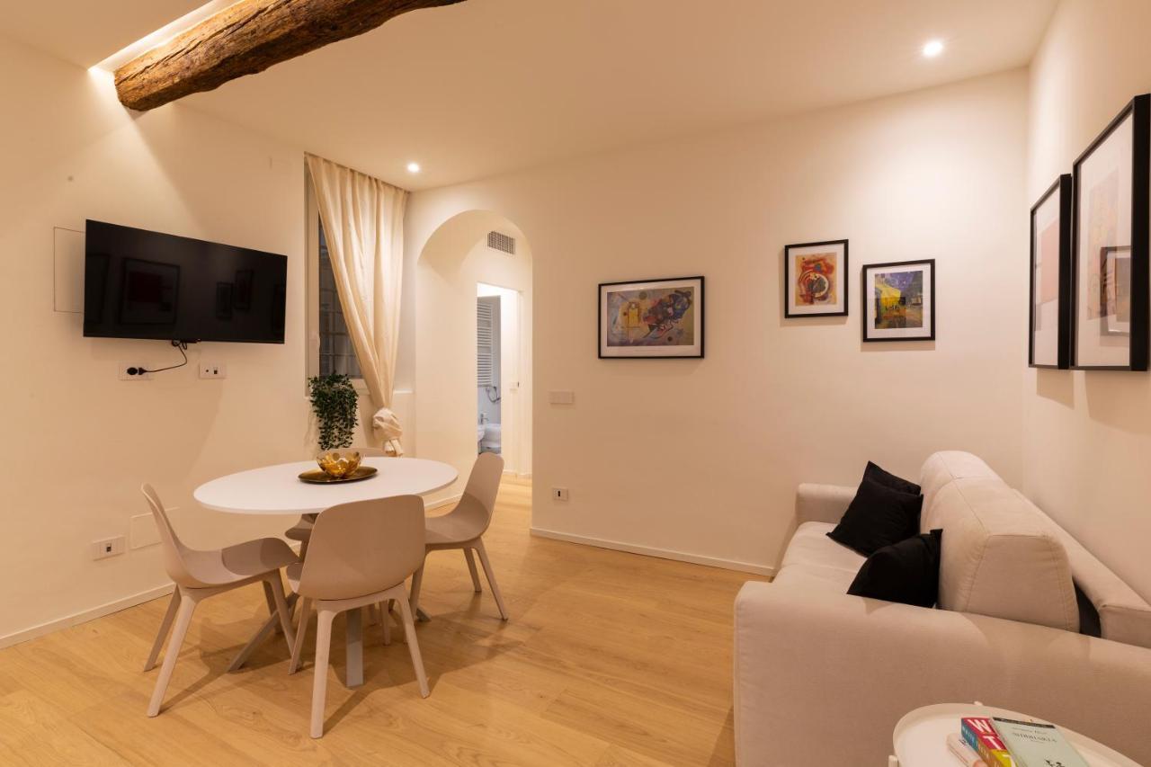 Apartment Domus Ticinese Mailand