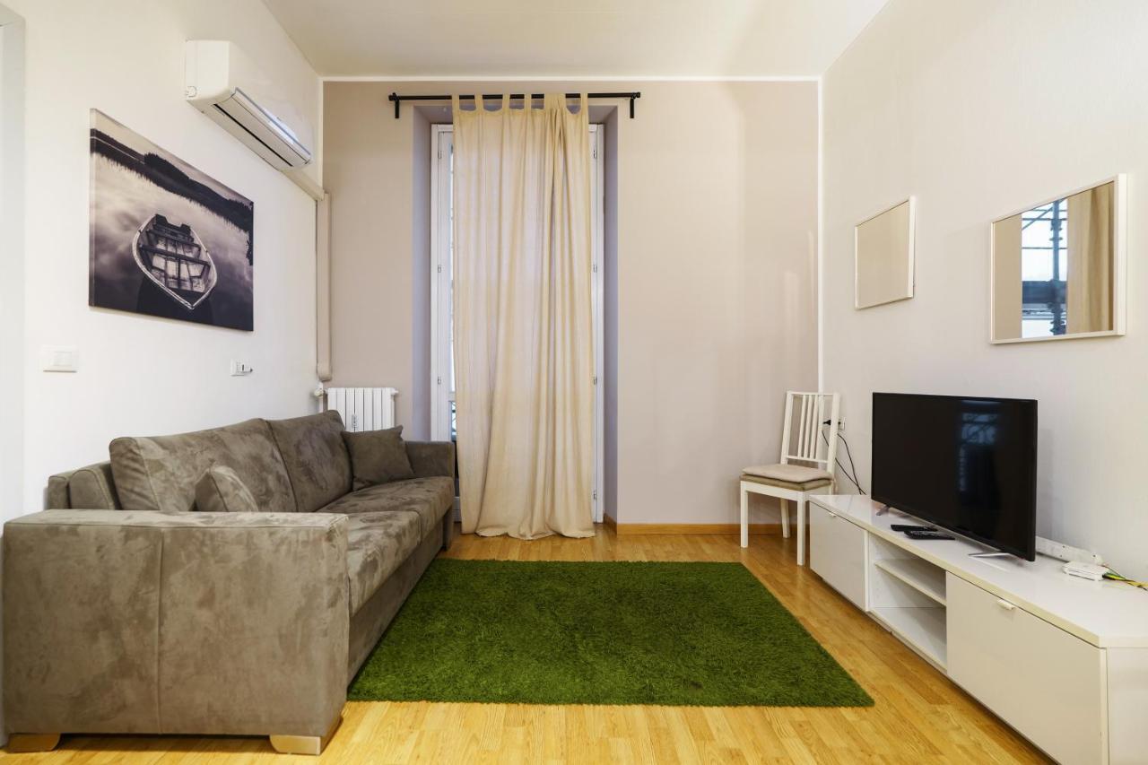 Apartment Luminoso Con Balcone In Cadorna *
