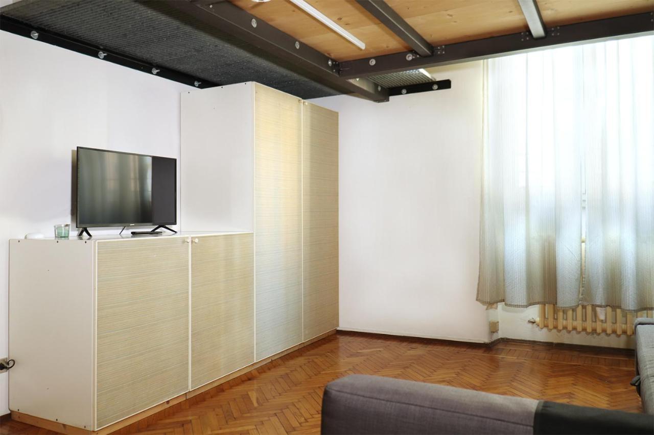 Isola Centro Bilocale Su 2 Livelli Free Wi-fi Apartamento Milão