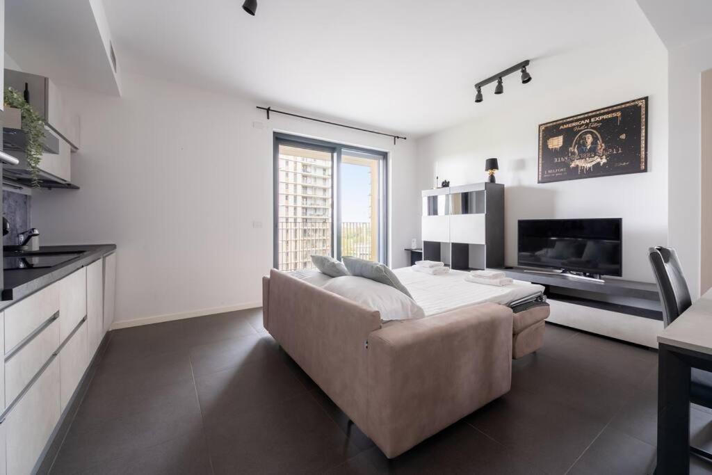 Apartment We - Uptown74 Bloom - *