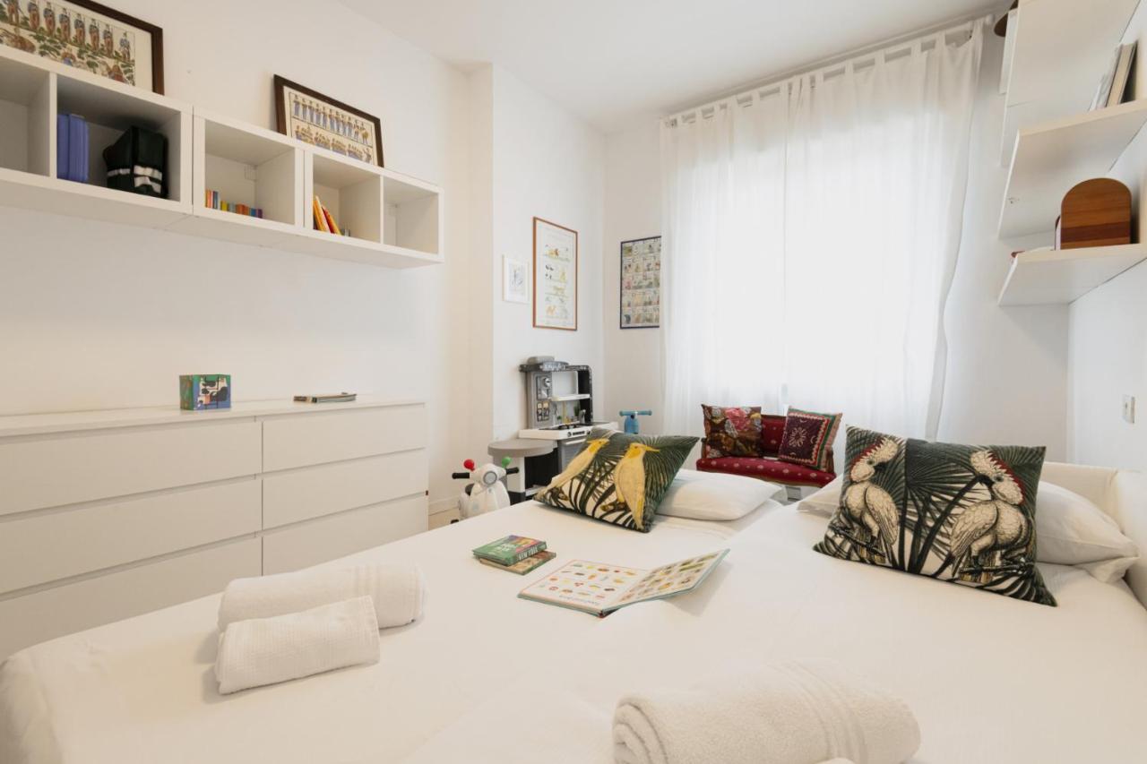 Easylife - Attico 230mq Con Terrazza Area Bocconi Apartamento Milão