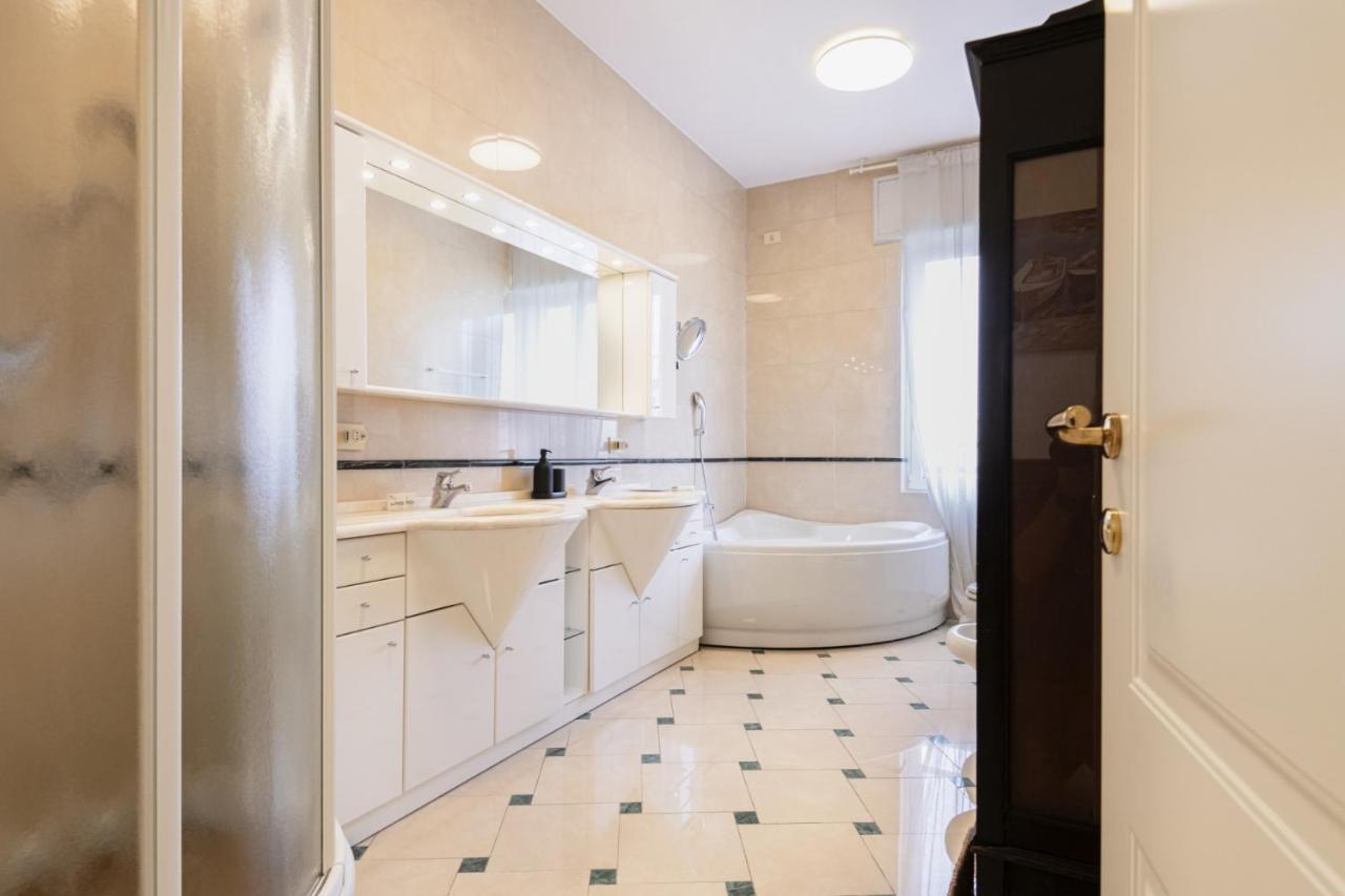Easylife - Attico 230mq Con Terrazza Area Bocconi Apartamento