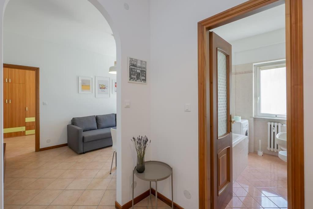 Youhosty - Zuretti42 Apartment Mailand