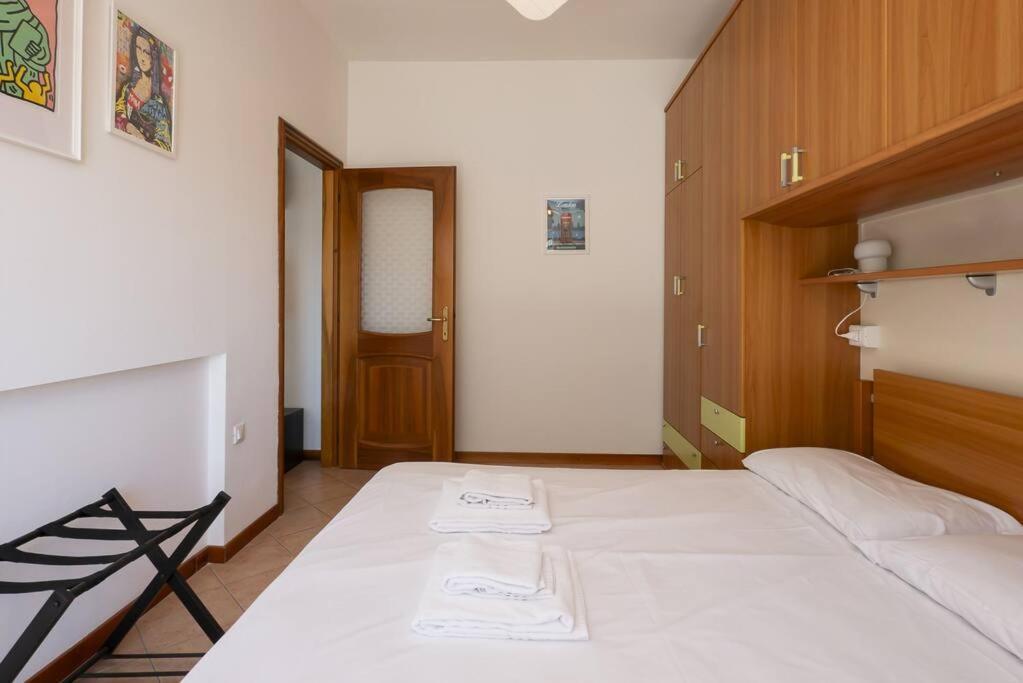 Youhosty - Zuretti42 * Mailand