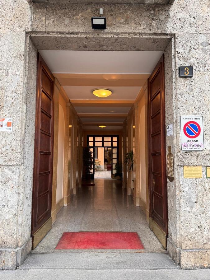 Bwr - Beautiful Near The Center Of Milan, Polibio