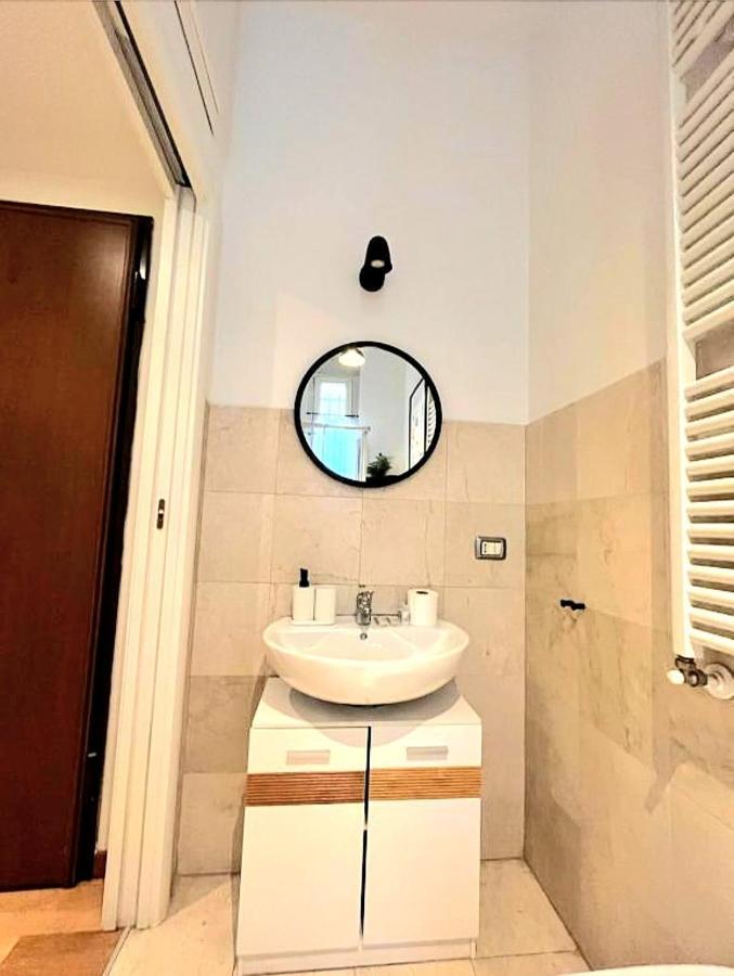 Apartamento Myhome Cola Montano Milão