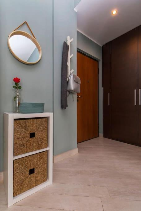 Charmy & Cozy Panoramic Flat 50m From M4 Stop *