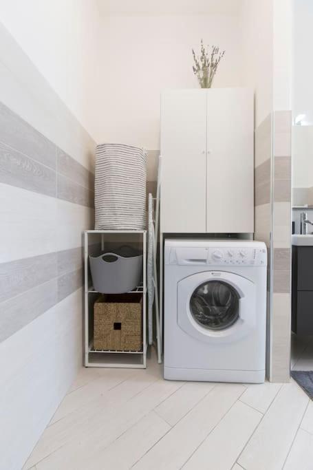 Charmy & Cozy Panoramic Flat 50m From M4 Stop Apartment Mailand