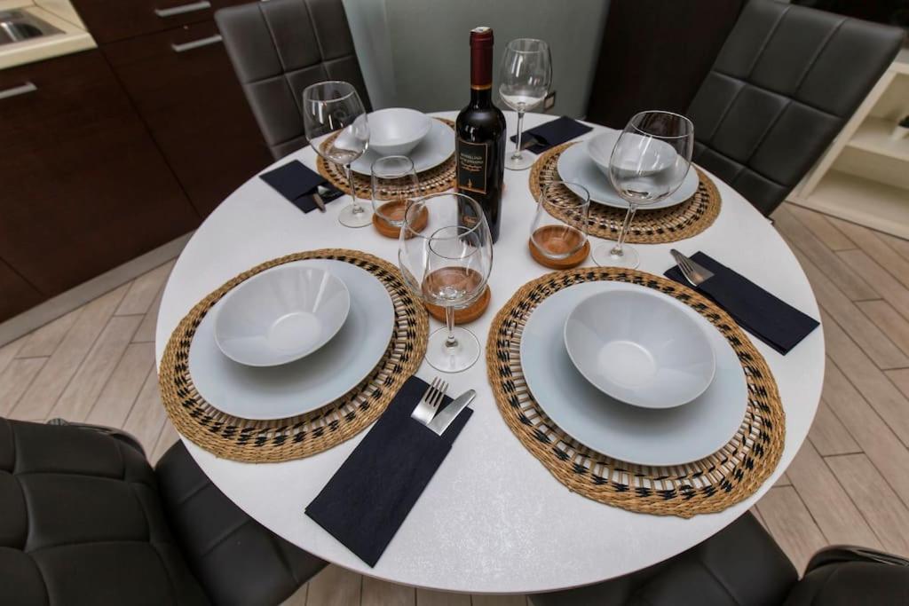 Apartment Charmy & Cozy Panoramic Flat 50m From M4 Stop Mailand