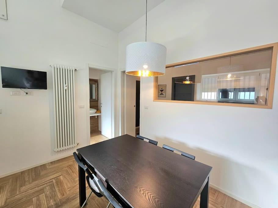 Grazioso Bilocale Ristrutturato Vicino Stazione/metro Apartamento