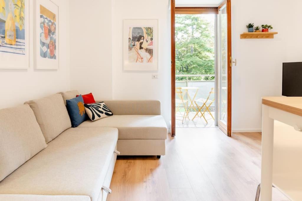 Luxury 1 Bedroom Apartment, Close To San Siro, Fiera And 10 Min Metro To Duomo *
