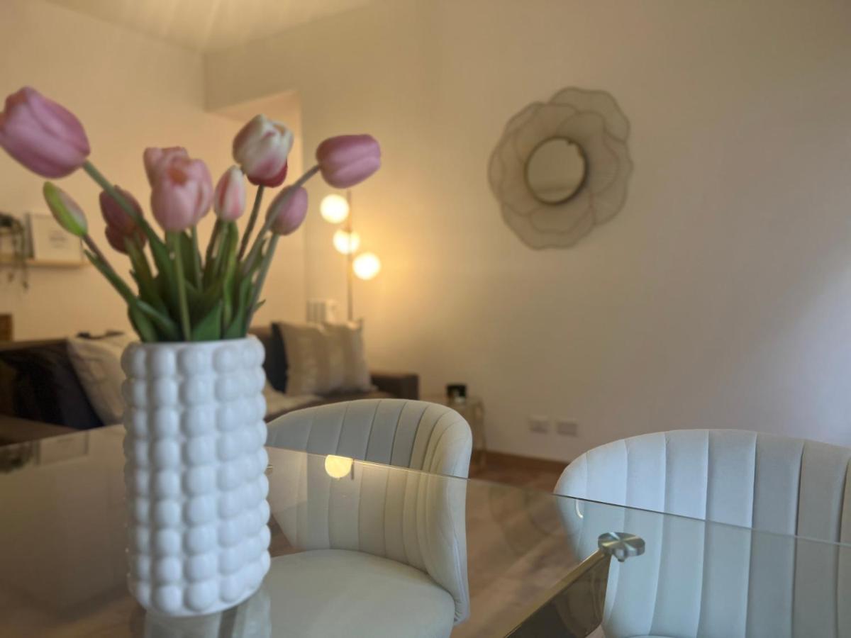 Apartment Regina In Bocconi Mailand