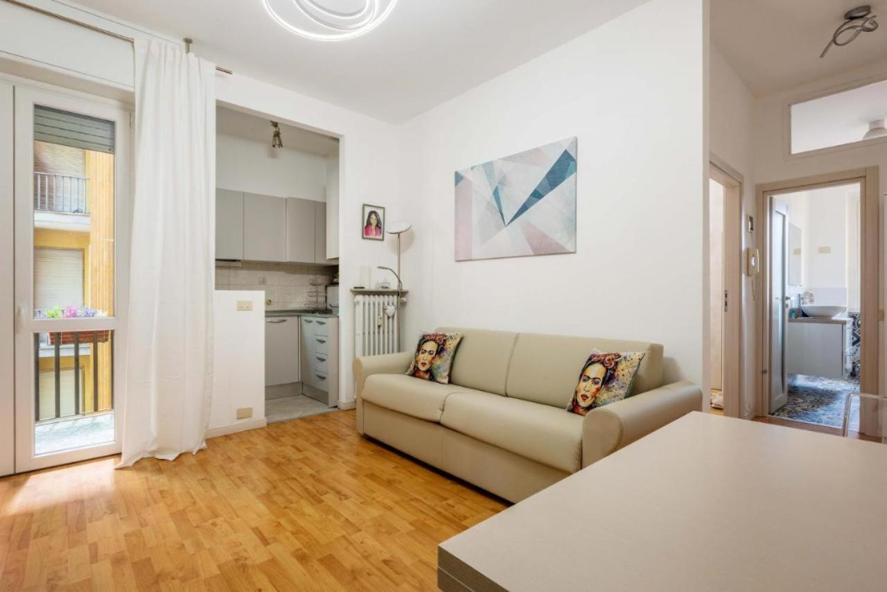 Cozy Near To Fashion District Apartment Mailand