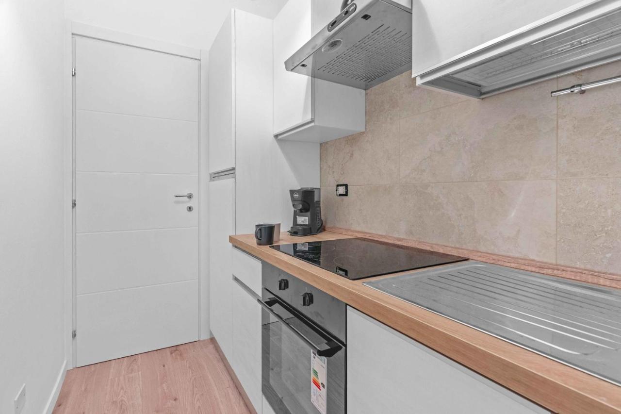 Tul18 - New With Modern Design - Apartment *