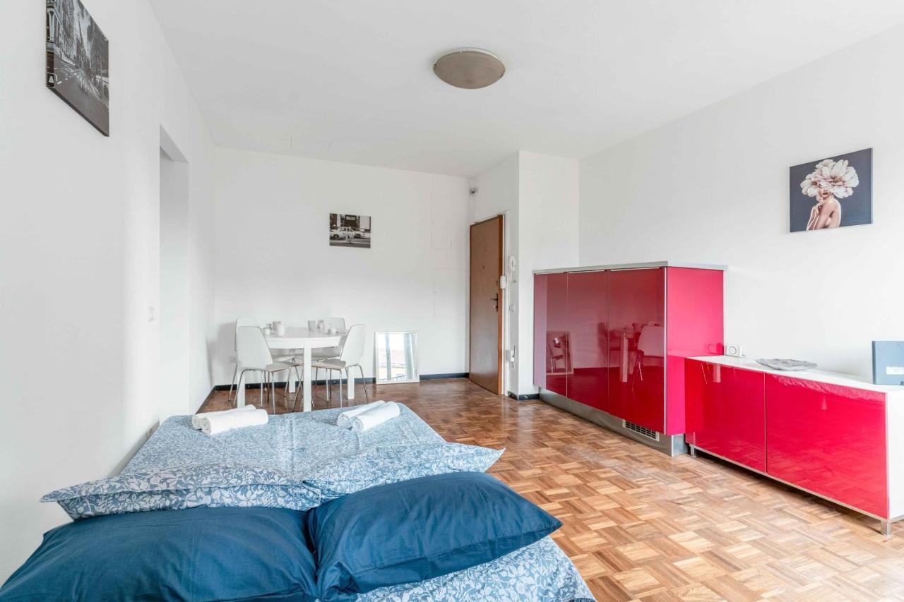 Apartamento Mi8 -10 Minutes From The Duomo- Large *