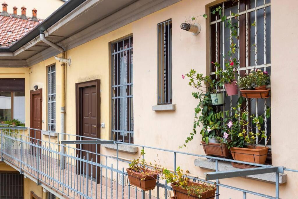 Apartment The Italian Design - 10 Minutes To Duomo Milan