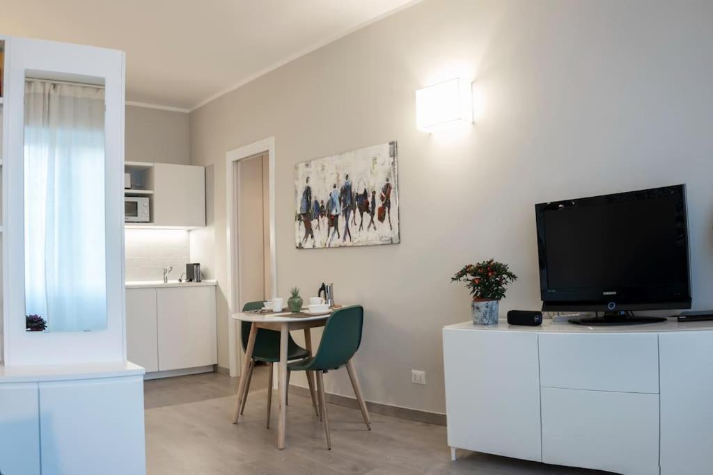 Stazione - Deposito Bagagli Gratuito Apartamento *