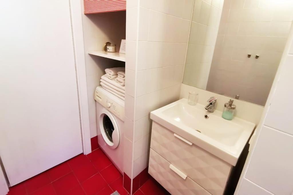 Stazione - Deposito Bagagli Gratuito Apartamento