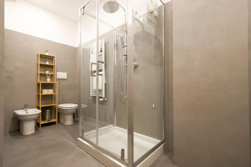 Apartment Naviglio Grande - Duomo In 15 Minuti *