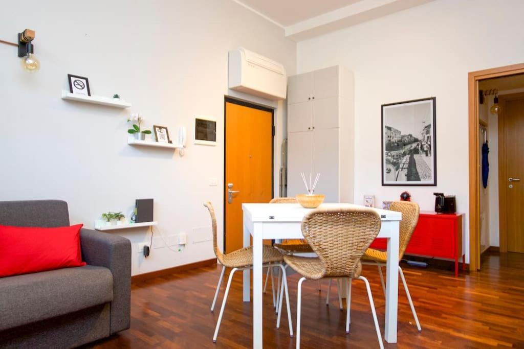 Apartment Naviglio Grande - Duomo In 15 Minuti *