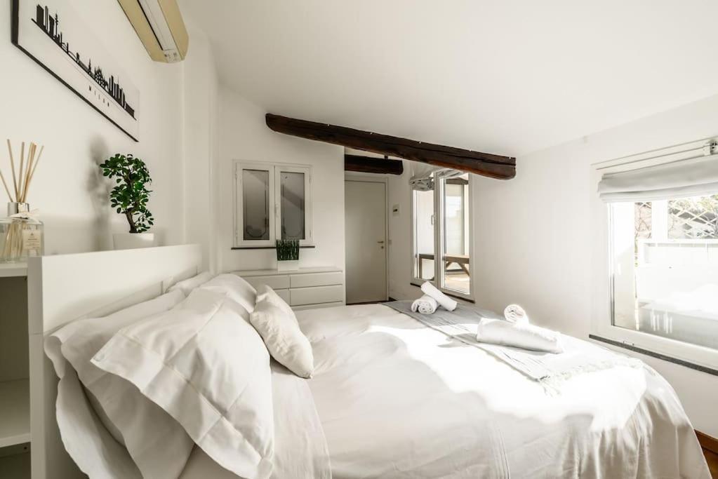Buenos Aires' Nest - 10 Minutes From Duomo With Terrace Apartment *