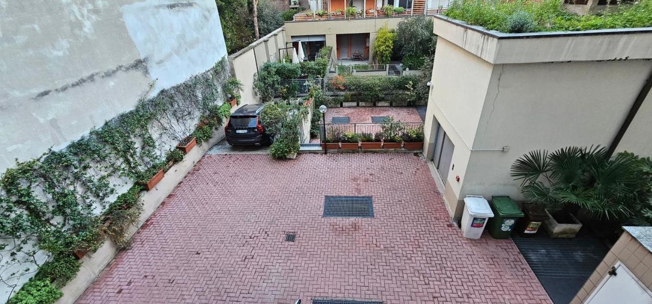 Apartment Ideal For Families,pets,business *