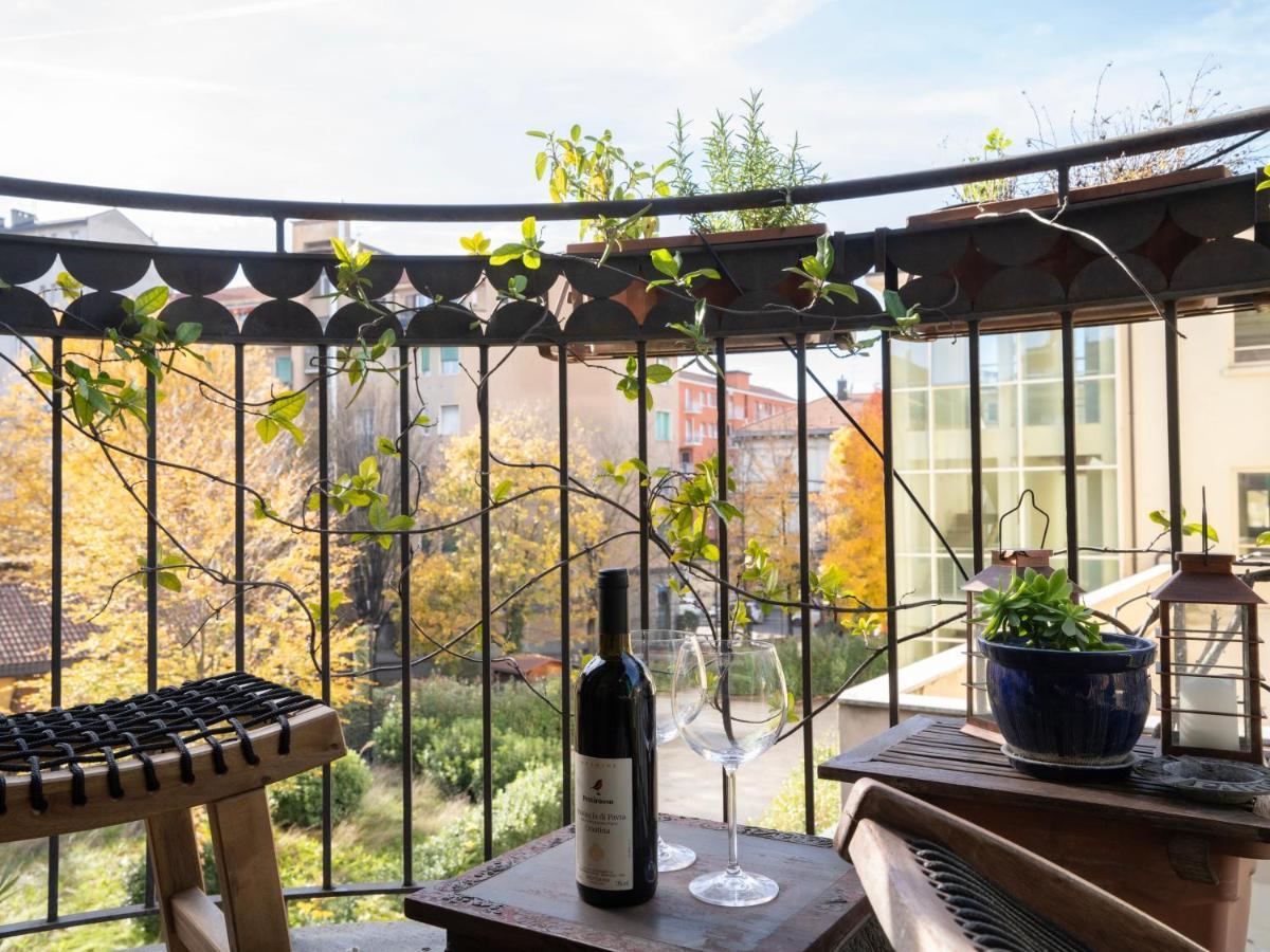 Bastia Rf Prada Scalo Romana Bocconi Ieo Ied Forum Assago Magazzini Generali Apartment Mailand