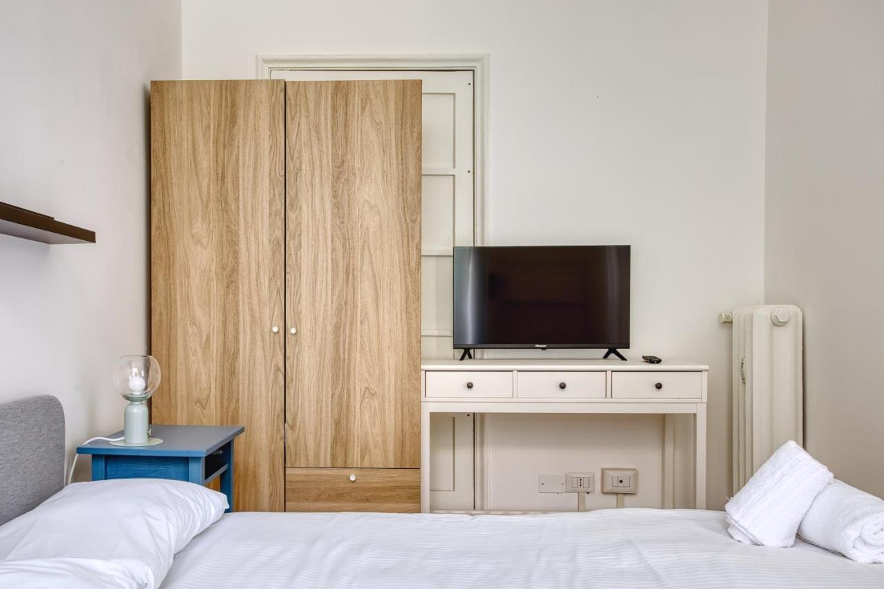 Joivy Mauri - Cosy Flats Near The Duomo Apartment *
