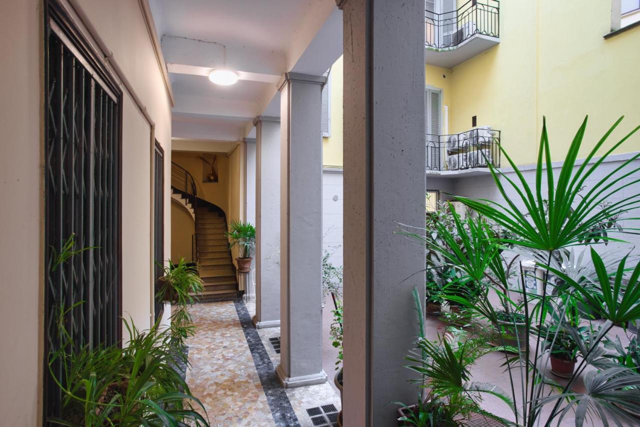 Joivy Mauri - Cosy Flats Near The Duomo Milan