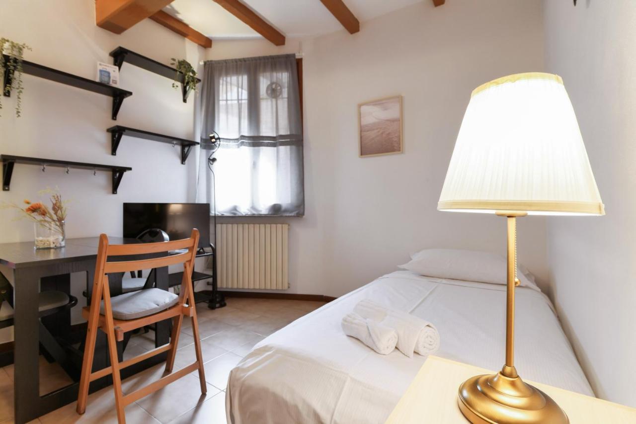 Primopiano - Colonne 18 Apartamento