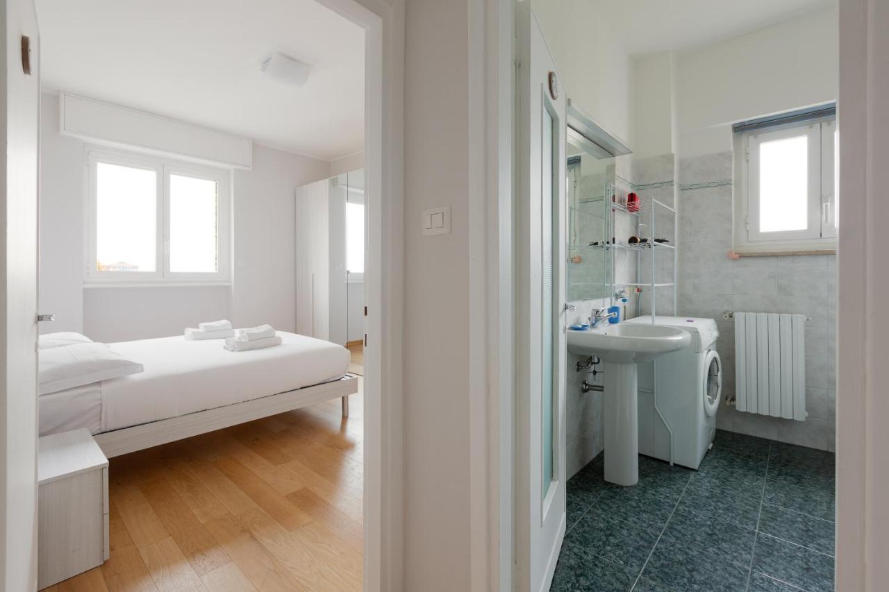 Apartamento Famagosta Balcony Milão