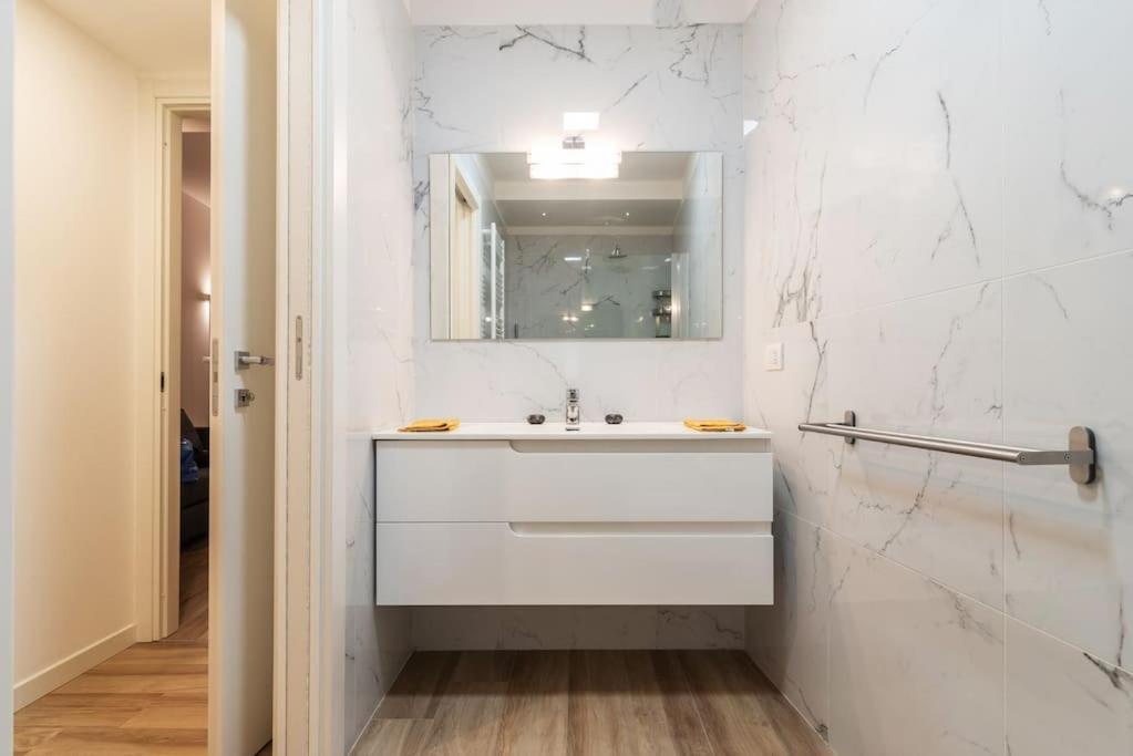 Mora Flexyrent A.c. - Colonne Apartment *