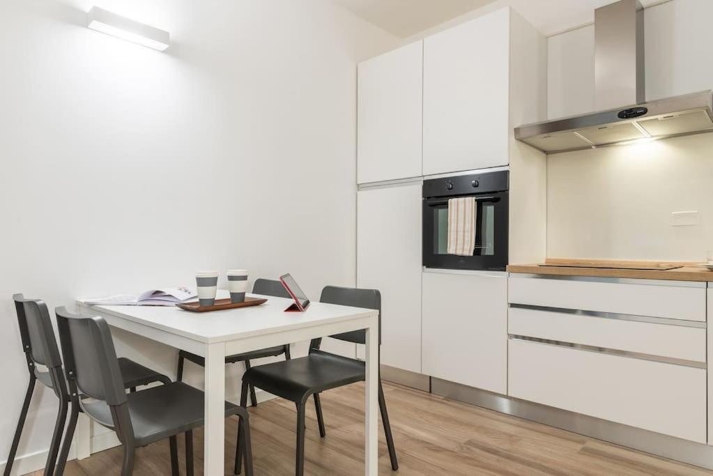 Apartment Mora Flexyrent A.c. - Colonne *