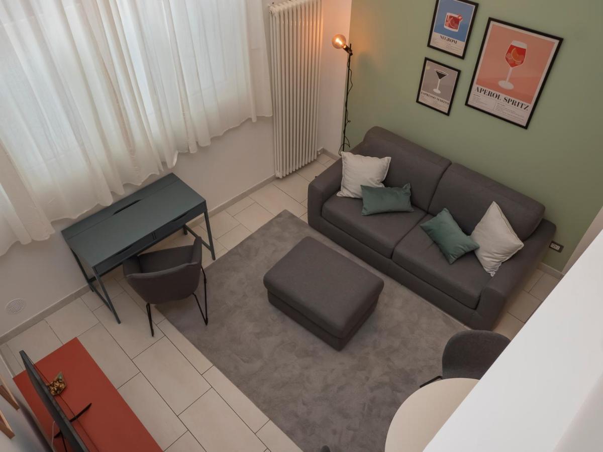 Ihost - Romilli 17a Apartment