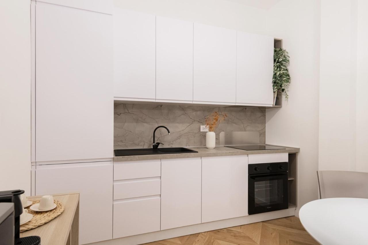 Easylife - Oasi Di Stile A 10min Dal Duomo Apartamento Milão