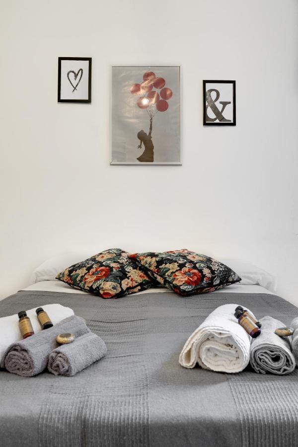 Comfy Free Wi-fi And Netflix, 4 Stops To Duomo Square *