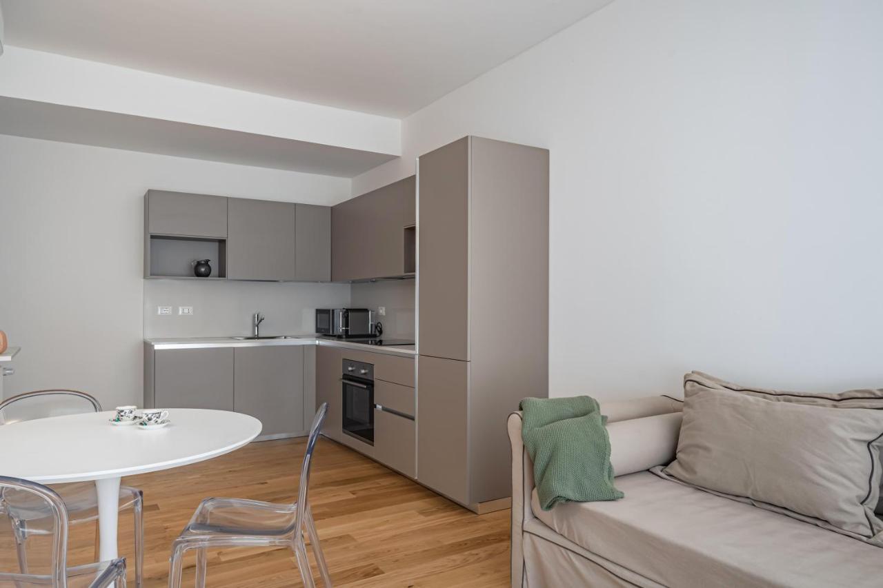 S Agostino - Porta Genova Apartamento Milão