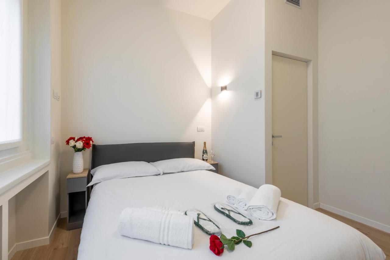 De Amicis, 25 - Nel Cuore Di * Mailand