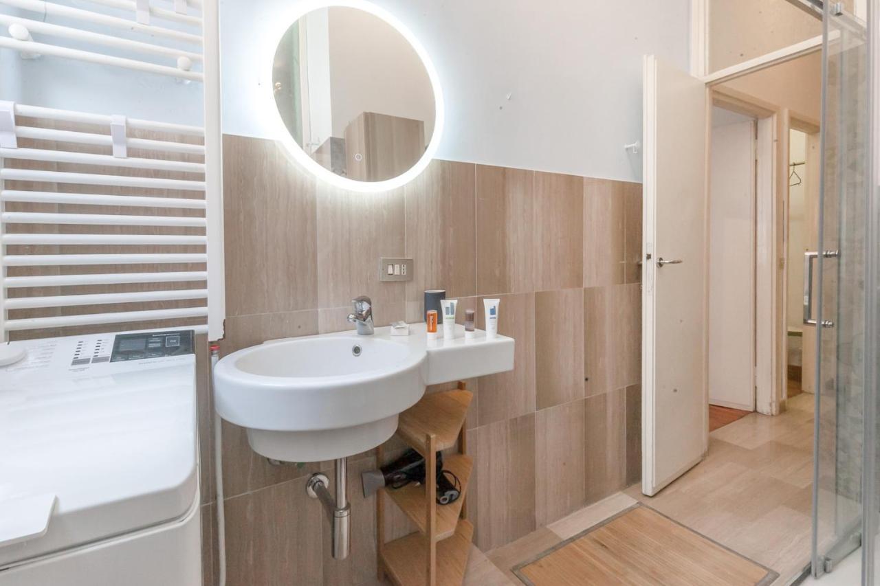 Double In The Center - 20 Min Walk From Duomo Guest house
