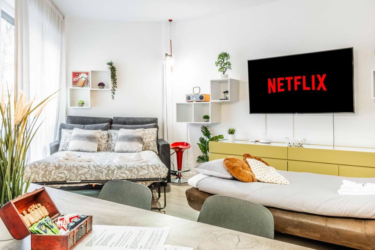 Cozy San Siro-duomo Netflix & Design *