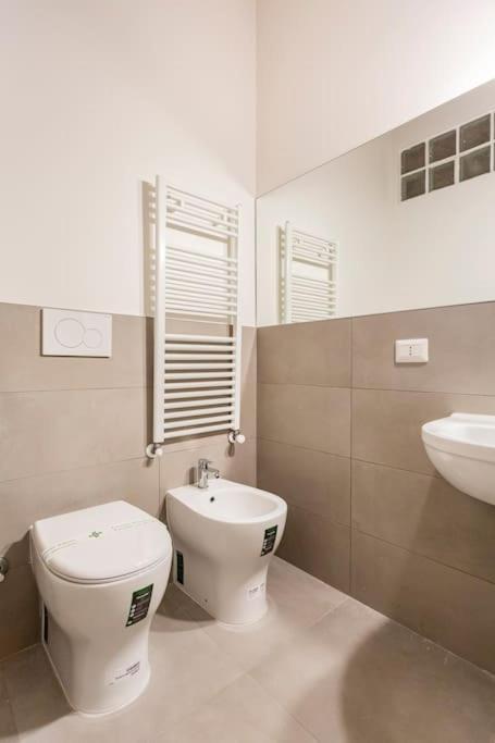 Vintage A Teatro Scala Apartment Milan