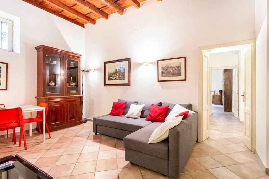 Vintage A Teatro Scala Apartment Milan