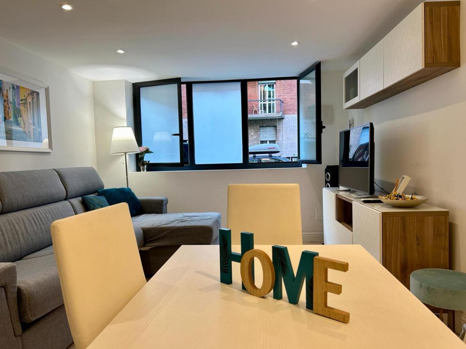 Apartment Kibilu - Via Tolmezzo - Ospedale San Raffaele - Stazione Di Lambrate *