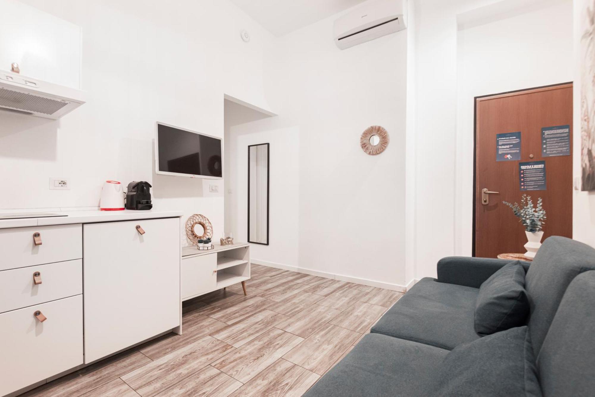 Apartment Wonderful Flat Repubblica Station Mailand
