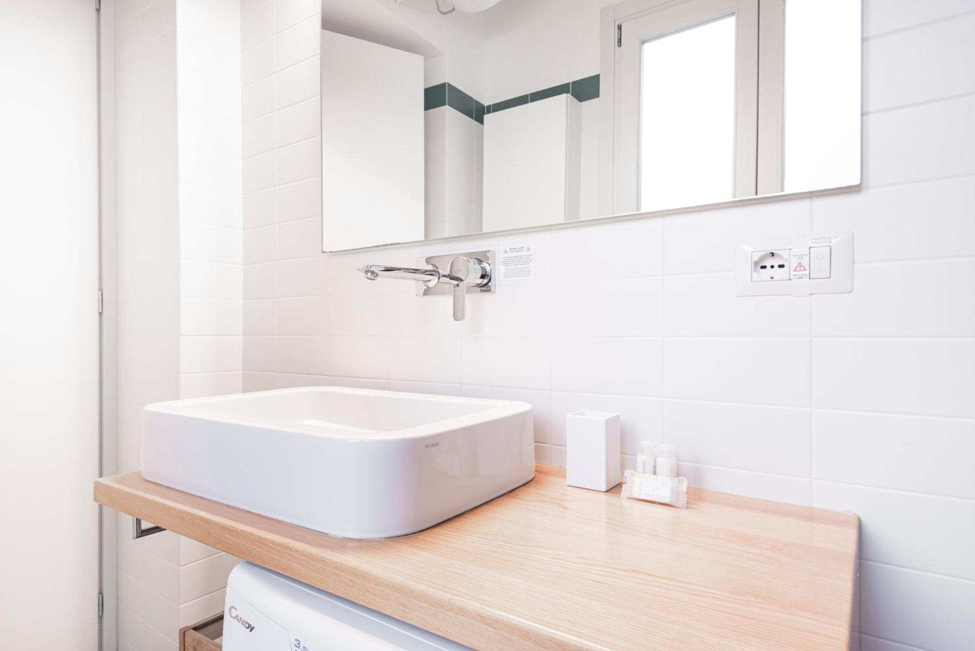 Amazing Flat Near Duomo & Colonne Di San Lorenzo By Easylife Milão