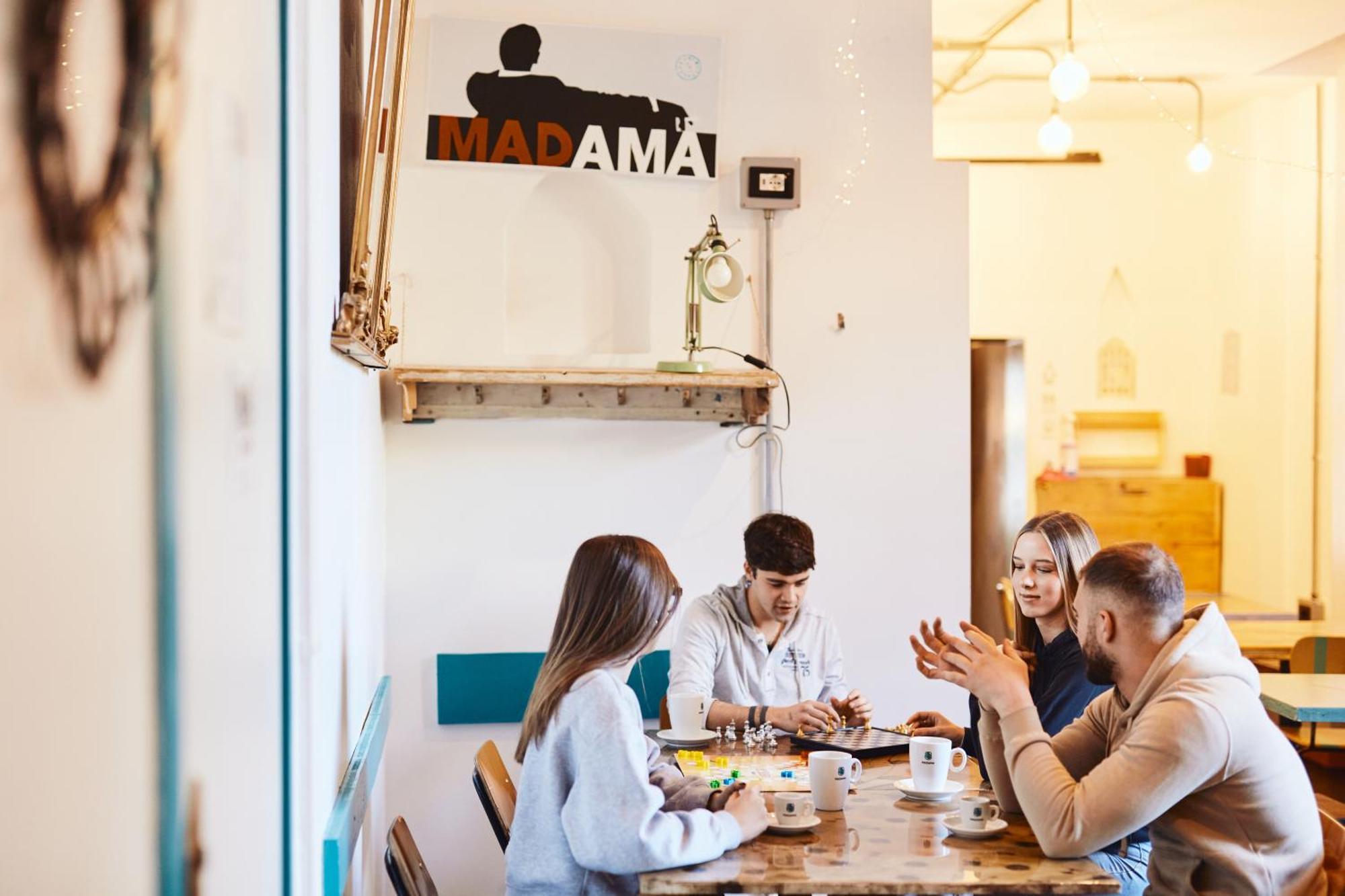 Madama & Bistrot Albergue