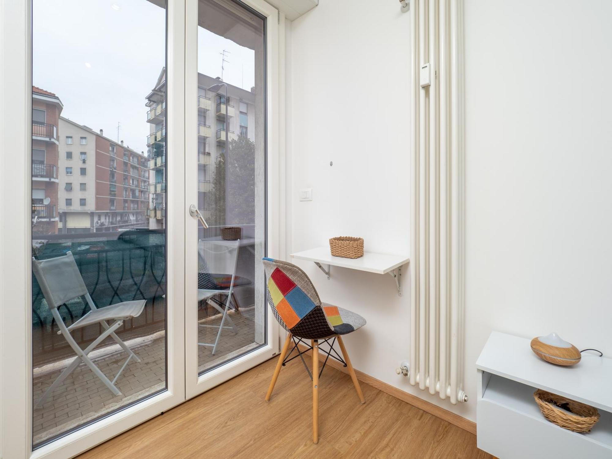 5 Guests - Modern With Balcony Milan